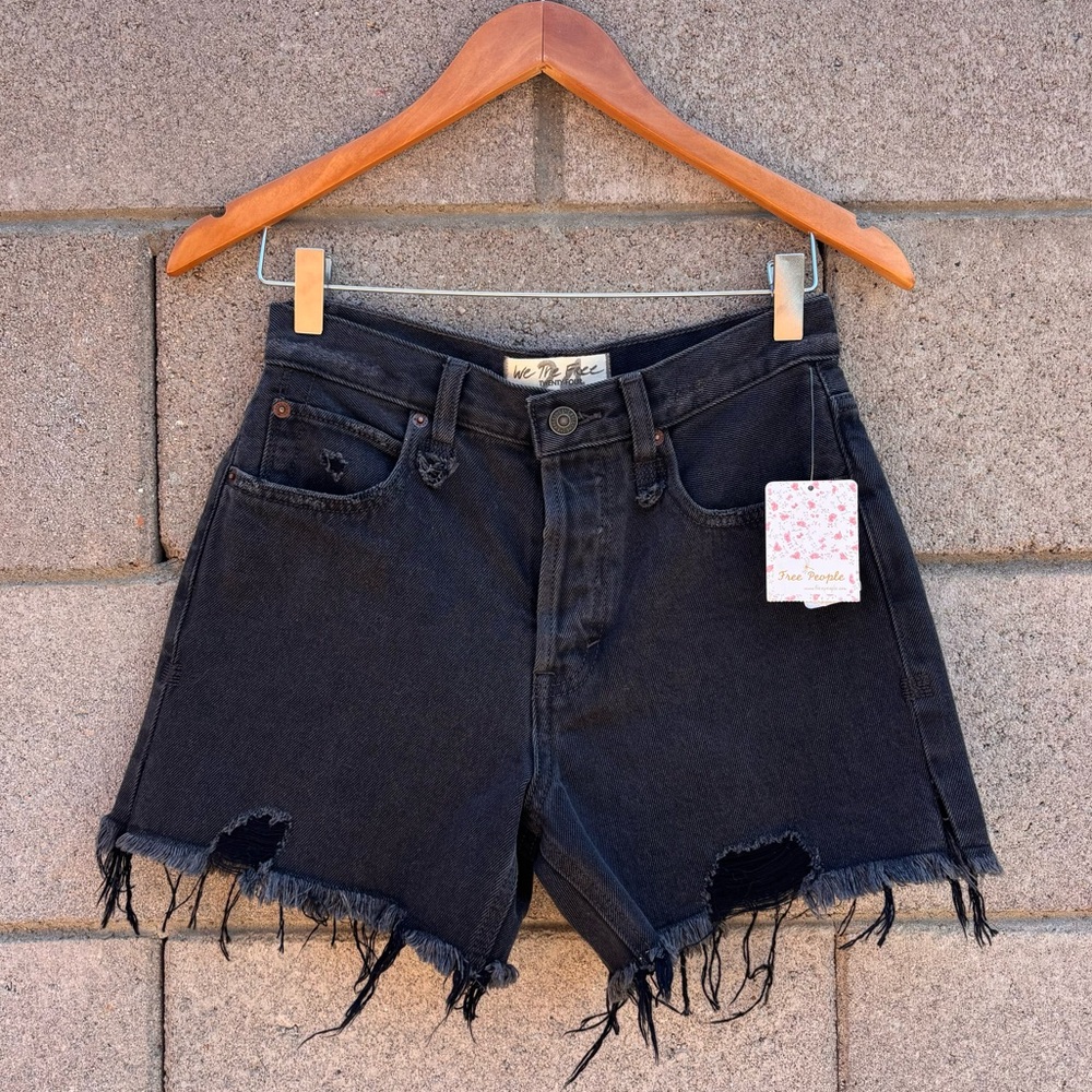 NWT Free People Makai Cutoff Distressed Shorts - Picture 1 of 10
